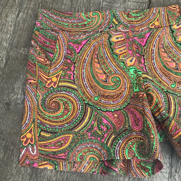 J. CREW| Pink paisley print shorts size 8 - Picture 3 of 7